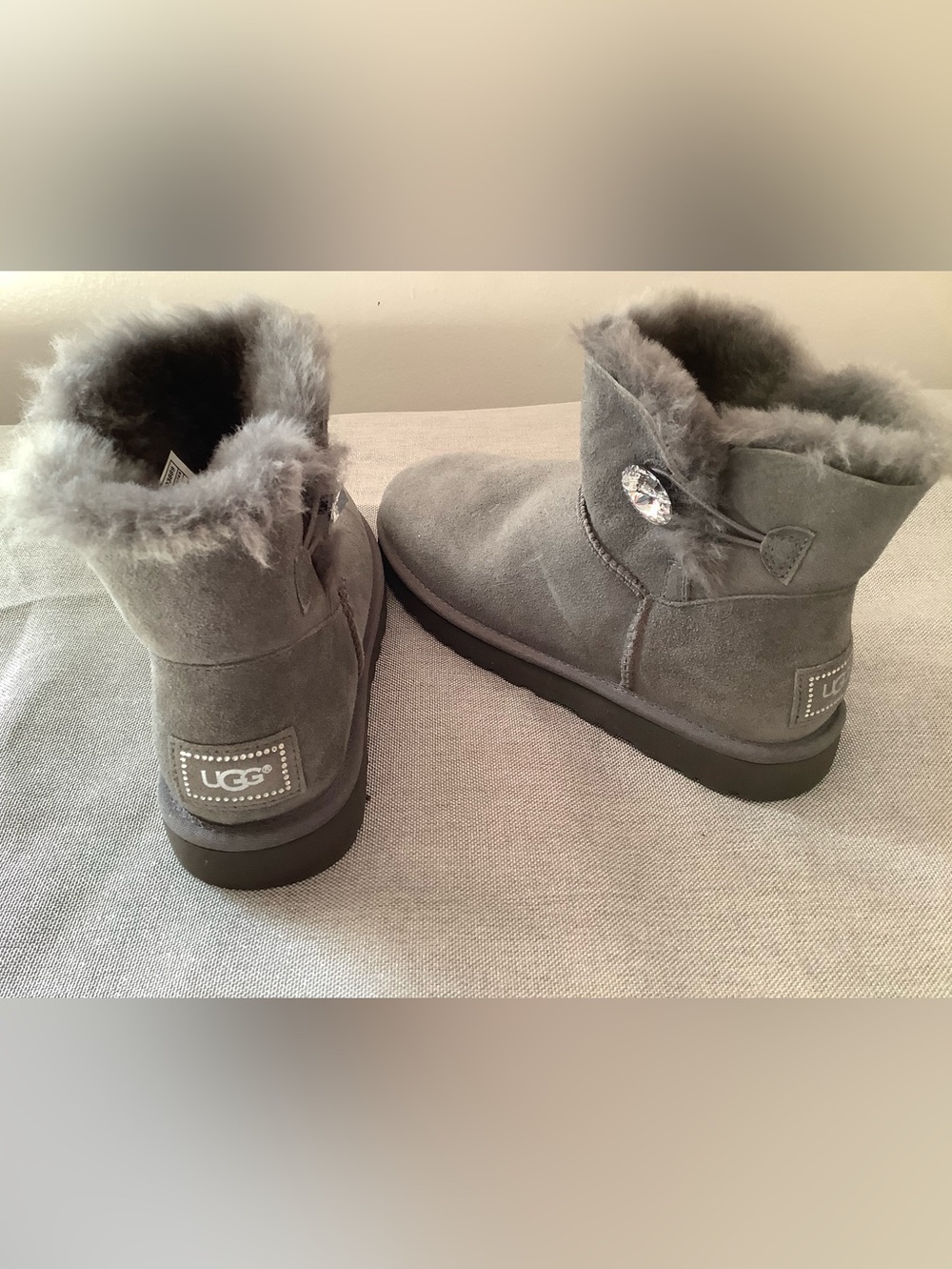 UGG Women's Short Crystal Button Boot - Gray